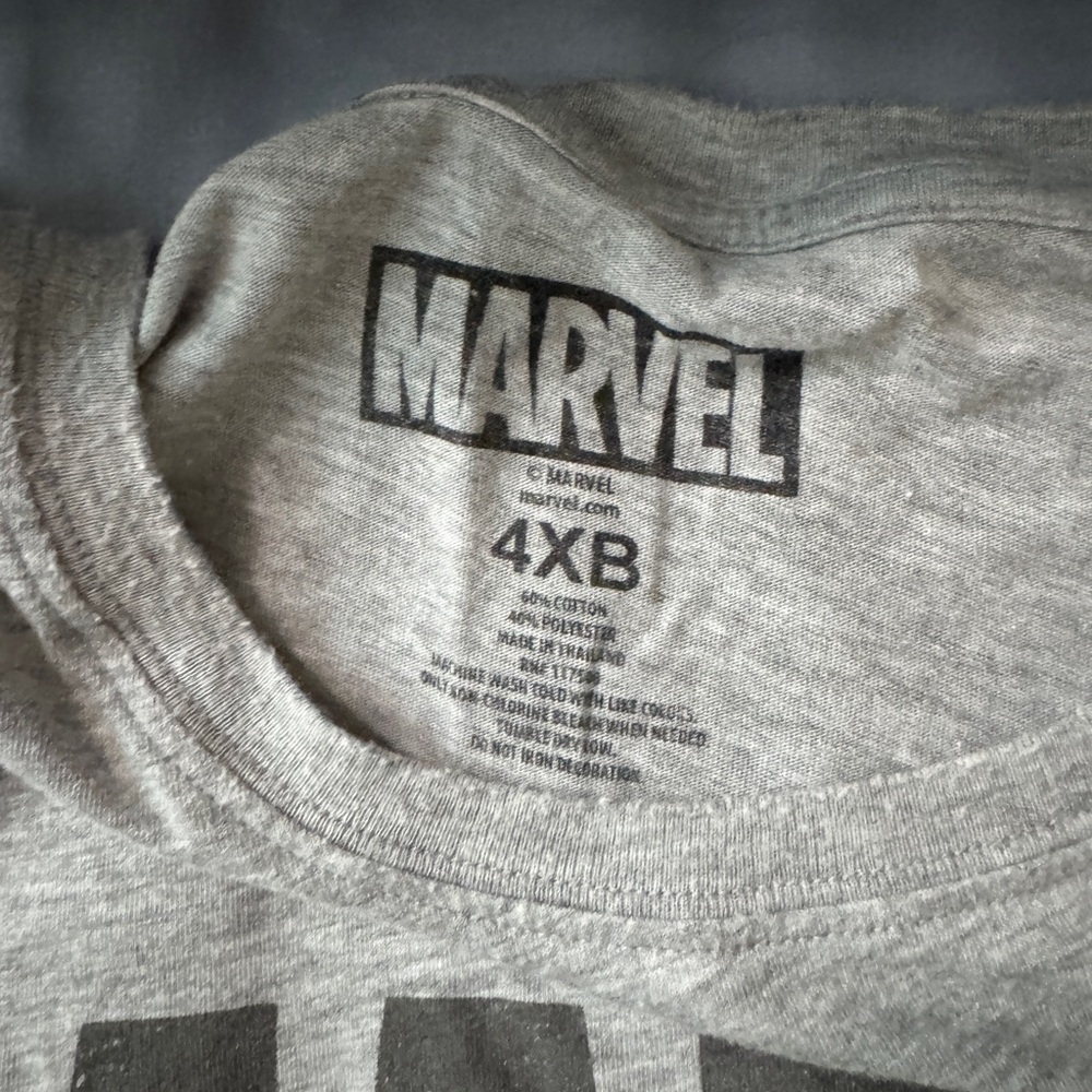 Marvel Gray Logo Tee - Gray and Black